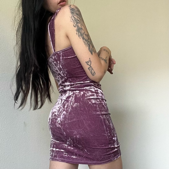 pink velvet ‘don’t ask why’ dress - Picture 4 of 7